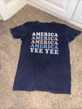 Navy Short Sleeve Graphic Tee - 'America Yee Yee'